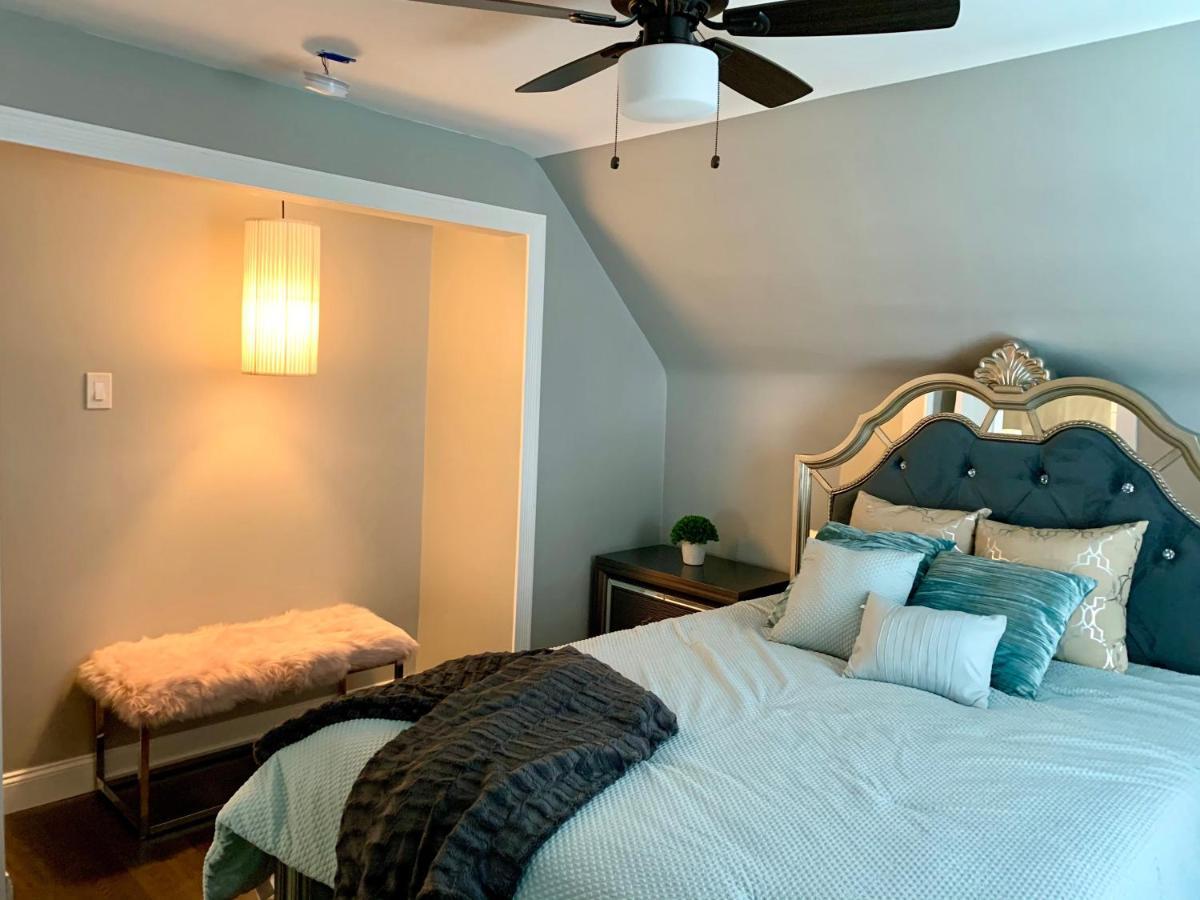 The Oakwood Cottage- With Private Yard & Parking, Minutes From Falls & Casino By Niagara Hospitality Niagara Falls Luaran gambar